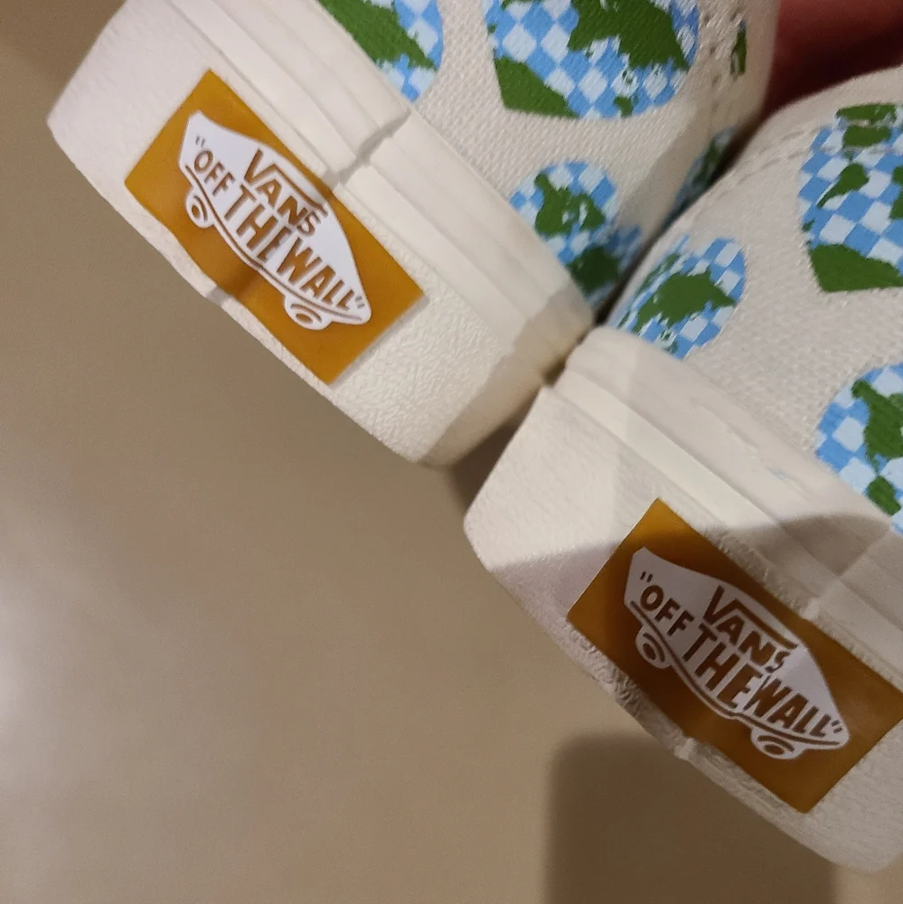 Vans Asher Slip On Sneakers - Picture 4 of 4